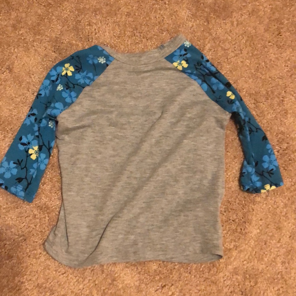 2T LuLaRoe Randy shirt